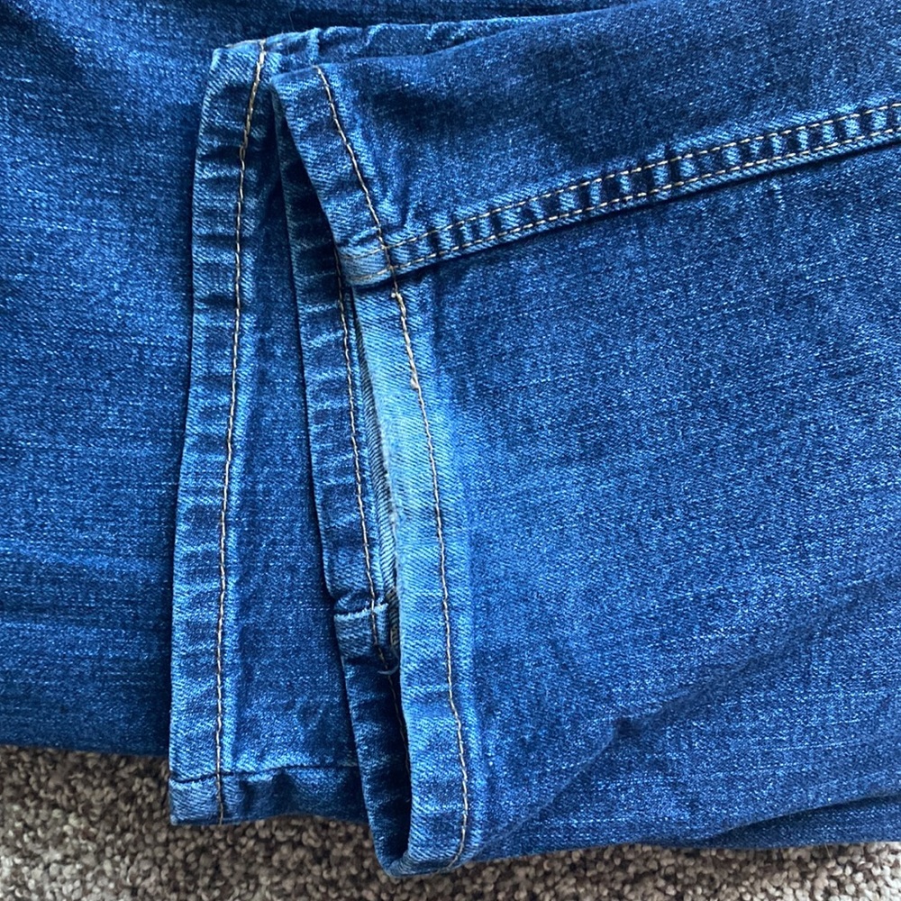 Used Levi’s - Picture 5 of 6